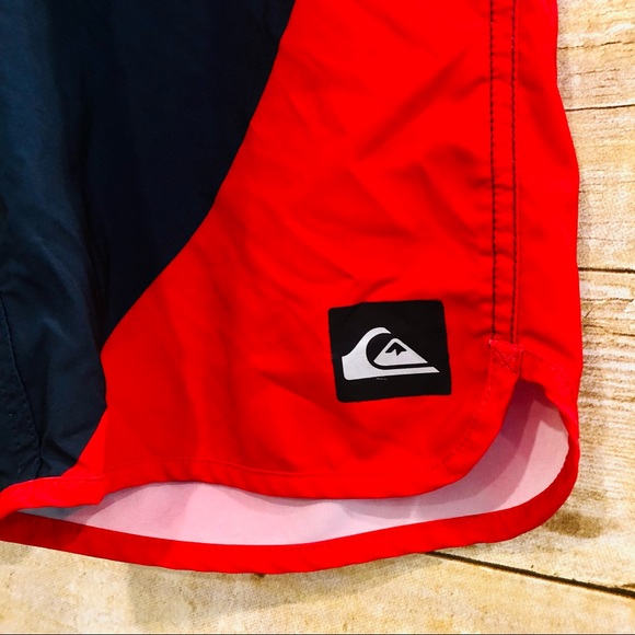 Quicksilver Men’s Board Shorts SZ 28 - Picture 3 of 5